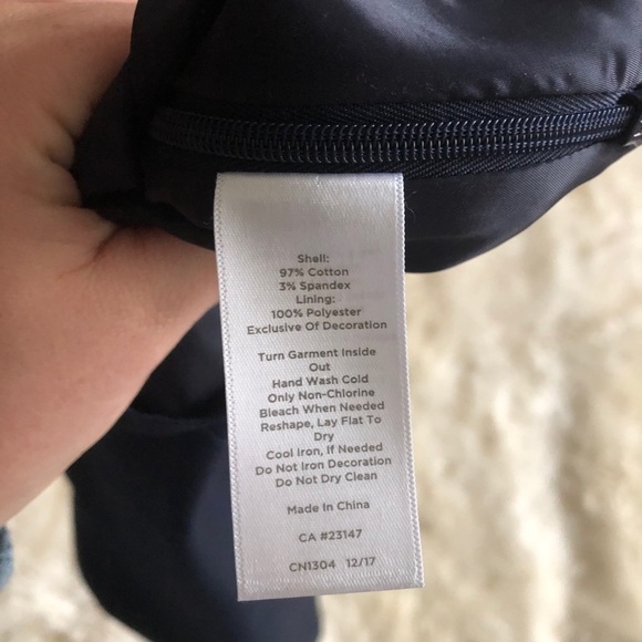 RSVP Talbots Faille Sequin Beaded Jewel Insect Top - Picture 10 of 10